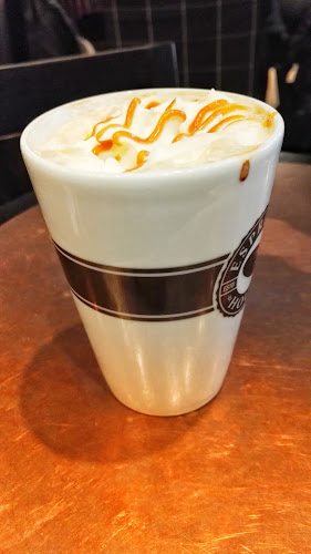 Opinii despre Espresso House Östersund în Östersund - Gastronomi och hotellverksamhet