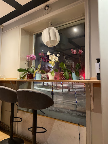 Totemo Sushi Open Times