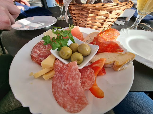 Opinii despre Anna-Kattis Delikatess & Catering/Norre Catering AB în Halmstad - Gastronomi och hotellverksamhet