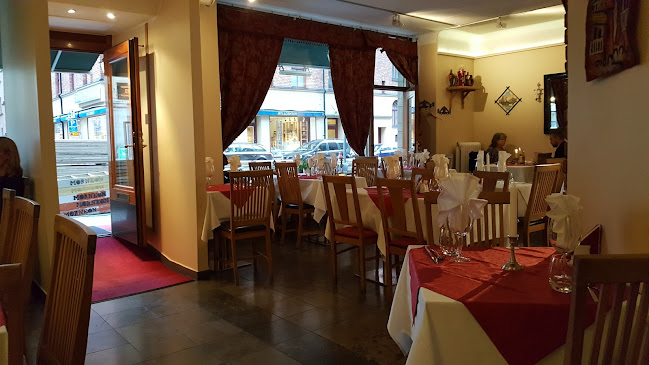 Tiflisi - Gastronomi och hotellverksamhet