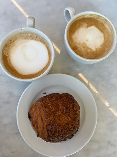 Pocket Café By Pontus Frithiof