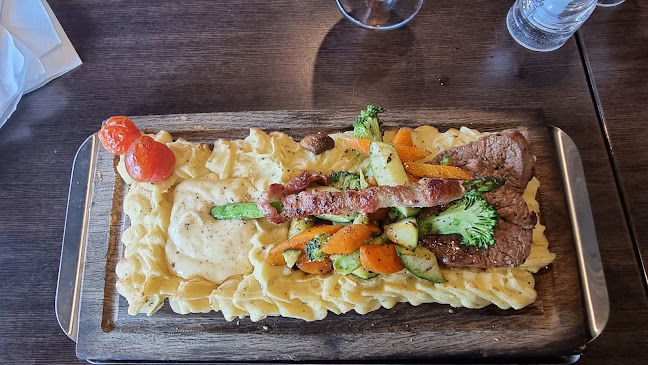 Restaurang Lyckan Open Times