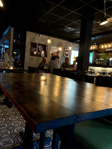 Pomodoro - Gastronomi och hotellverksamhet