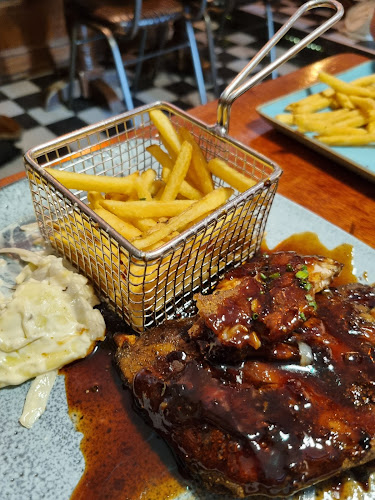 Comentarii opinii despre The Red Lion