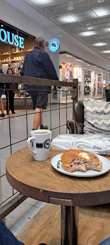 Opinii despre Espresso House Avion Shopping Umeå în Umeå - Gastronomi och hotellverksamhet