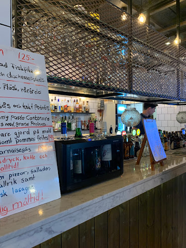 Opinii despre Bella Mare - Restaurang, Pizza, Bar în Ljungskile - Gastronomi och hotellverksamhet