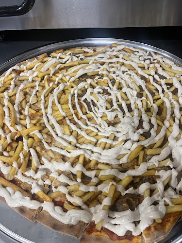 Opinii despre Pizzeria Parenco în Hässleholm - Gastronomi och hotellverksamhet