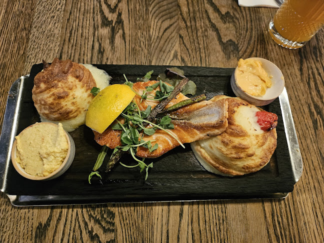 Drottninggatan 25, 111 51 Stockholm