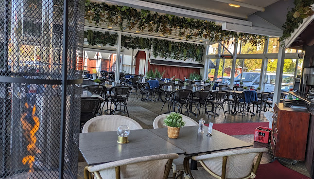 Grekisk Taverna i Strängnäs - Gastronomi och hotellverksamhet
