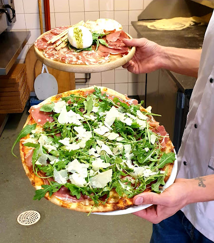 Comentarii opinii despre Grande Italiensk Restaurang & BAR Eslöv / VED PIZZA