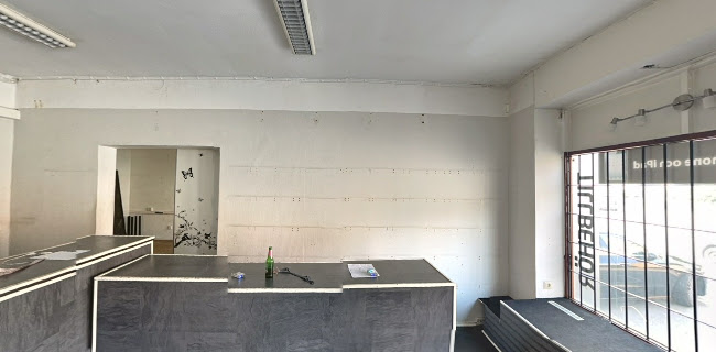 Clove Butik Phone number