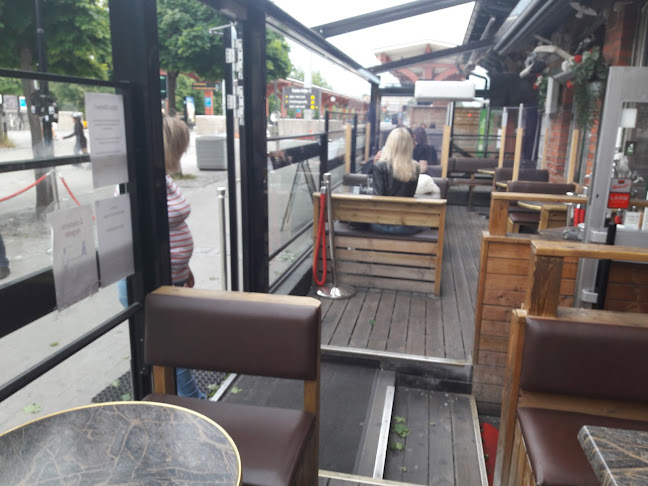 Opinii despre Templet Bar & Cafe în Södertälje - Gastronomi och hotellverksamhet