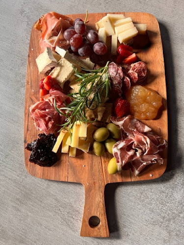 Comentarii opinii despre Manis Restaurang & Sportbar