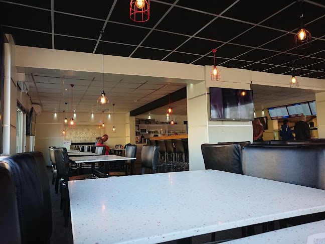 Hasses Gatukök Open Times