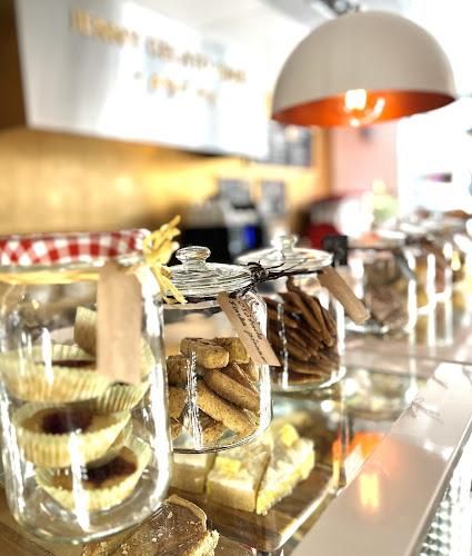 Opinii despre Jenny Gelato Café în Skövde - Gastronomi och hotellverksamhet