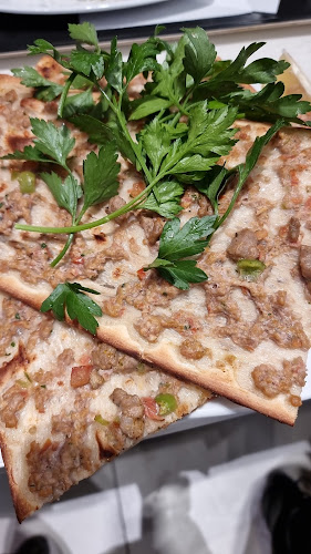 Helin pizzeria - Gastronomi och hotellverksamhet