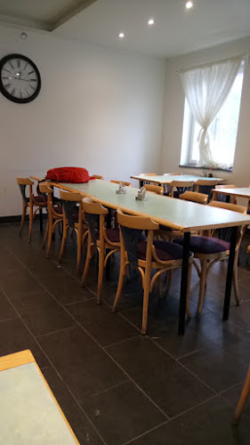 Opinii despre Grill och Pizzeria Dena în Danderyd - Gastronomi och hotellverksamhet