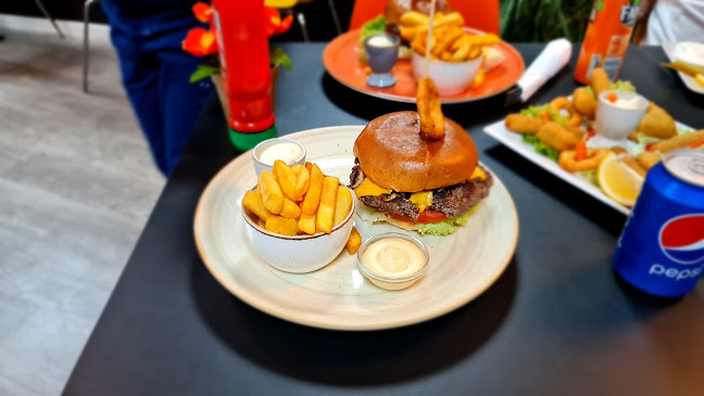 Möllans burger - Gastronomi och hotellverksamhet