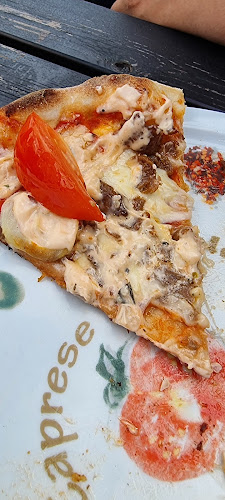 Bertas Pizzeria Open Times