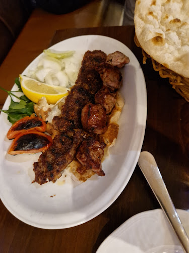 Comentarii opinii despre Fanoos Restaurang & Café