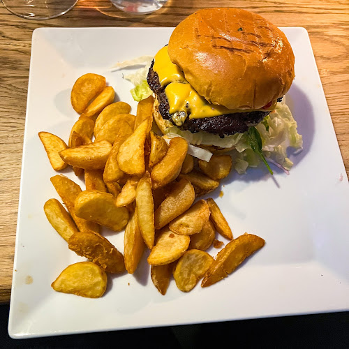 Kalamata restaurang - Gastronomi och hotellverksamhet