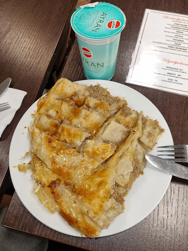 Burek House - Gastronomi och hotellverksamhet