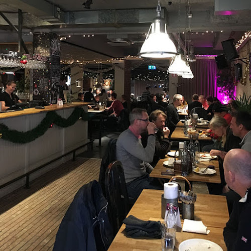 Bistro Borgen Open Times