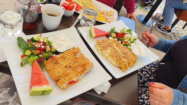 Café Gelato Open Times