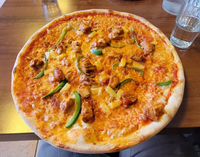 Reviews of Fagersjö Pizzeria Och Grill in Farsta - Gastronomi och hotellverksamhet