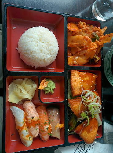 Tezukuri Sushi - Gastronomi och hotellverksamhet