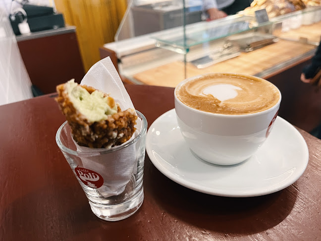 Opinii despre Poli Caffé în Stockholm - Gastronomi och hotellverksamhet