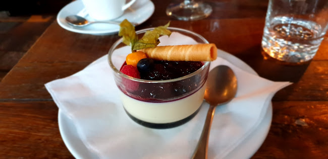 Opinii despre Limone Ristorante Italiano în Västerås - Gastronomi och hotellverksamhet