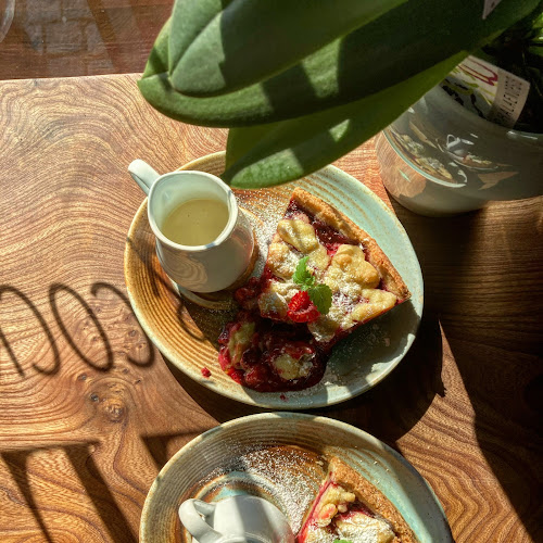 Opinii despre Bellis Café & Cocktails în Kungsbacka - Gastronomi och hotellverksamhet