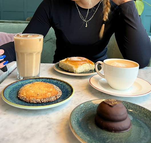 Leijon Stenugnsbageri & Konditori - Gastronomi och hotellverksamhet