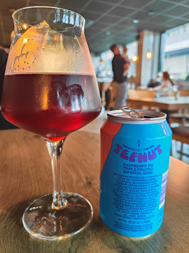 Smokey Dog - Gastronomi och hotellverksamhet