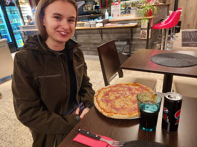 Rävens Bistro - Gastronomi och hotellverksamhet