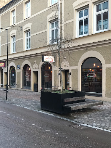 Parma Restaurang Cucina Italiana - Gastronomi och hotellverksamhet