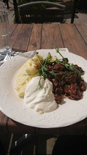 Opinii despre Gästgivaregården în Ljungby - Gastronomi och hotellverksamhet