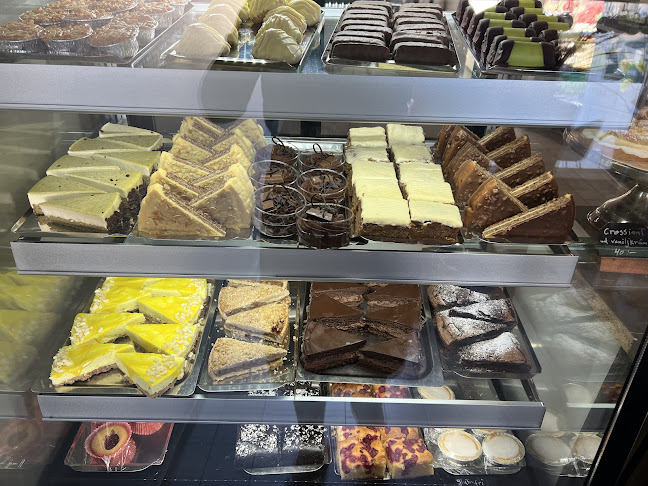 Opinii despre manal’s café în Degerfors - Gastronomi och hotellverksamhet