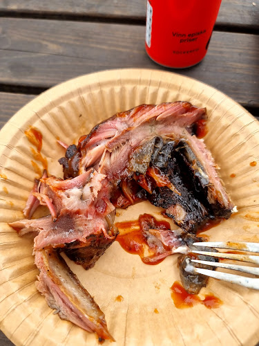 Femöre Rökeri - Gastronomi och hotellverksamhet