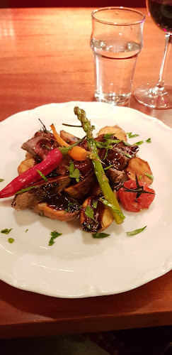 Högkvarteret Phone number