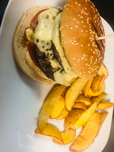 Restaurang Rhodos Nora - Gastronomi och hotellverksamhet