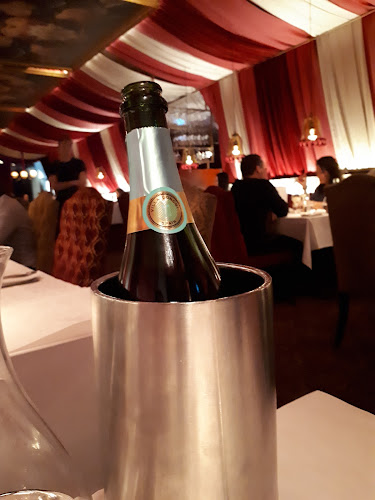 Reviews of Le Rouge - Fransk restaurang in Stockholm - Gastronomi och hotellverksamhet