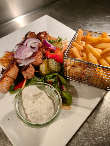 Rackis Restaurang & Bar - Gastronomi och hotellverksamhet