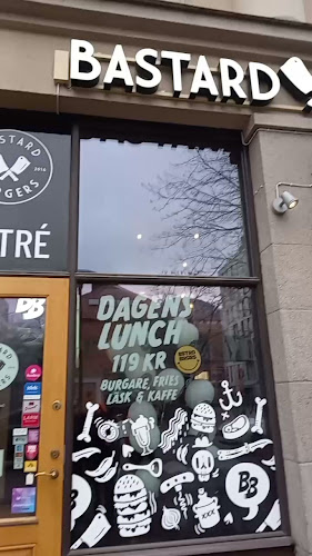 Opinii despre Bastard Burgers în Örebro - Gastronomi och hotellverksamhet