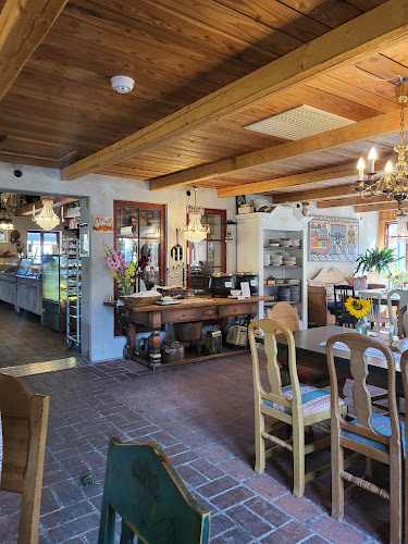 Opinii despre Vismarlövs Café & Bagarstuga AB în Klågerup - Gastronomi och hotellverksamhet