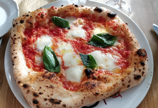 Trattoria Grazie Hammarbysjöstad