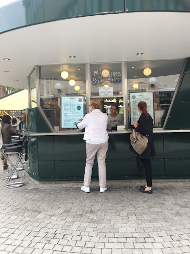 Petter´s Grill o Bar - Gastronomi och hotellverksamhet