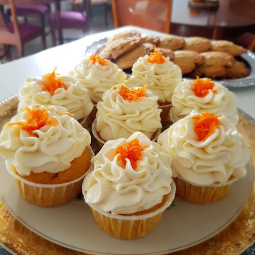 Kom in Café Open Times