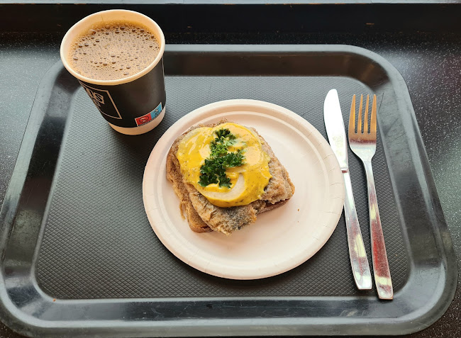 Kickis Corner Café - Gastronomi och hotellverksamhet